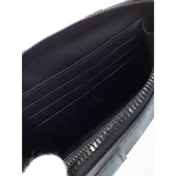 Louis Vuitton Eclipse Soft Trunk Wallet Shoulder Bag Black - Picture 7 of 9